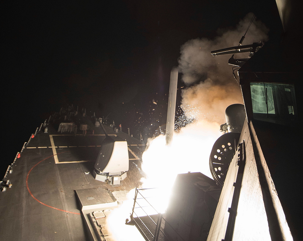 Bắn tên lửa Tomahawk vào Syria, Mỹ bộc lộ điểm yếu lớn - Ảnh 3.