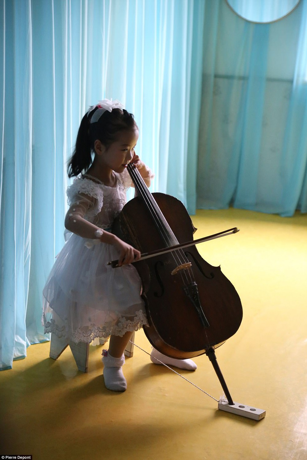 Cuộc sống đời thường của trẻ em Triều Tiên qua góc nhìn của nhiếp ảnh gia nước ngoài - Ảnh 5.
