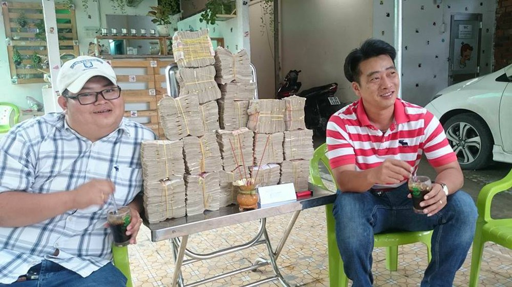 Chuẩn bị hàng chục kg tiền lẻ mua vé qua trạm thu phí Cai Lậy, Tiền Giang.