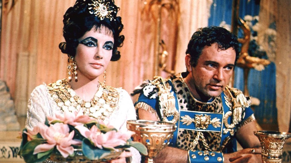 Tình sử bi thương có thật của Nữ hoàng Cleopatra mà người đời không thể quên - Ảnh 1.