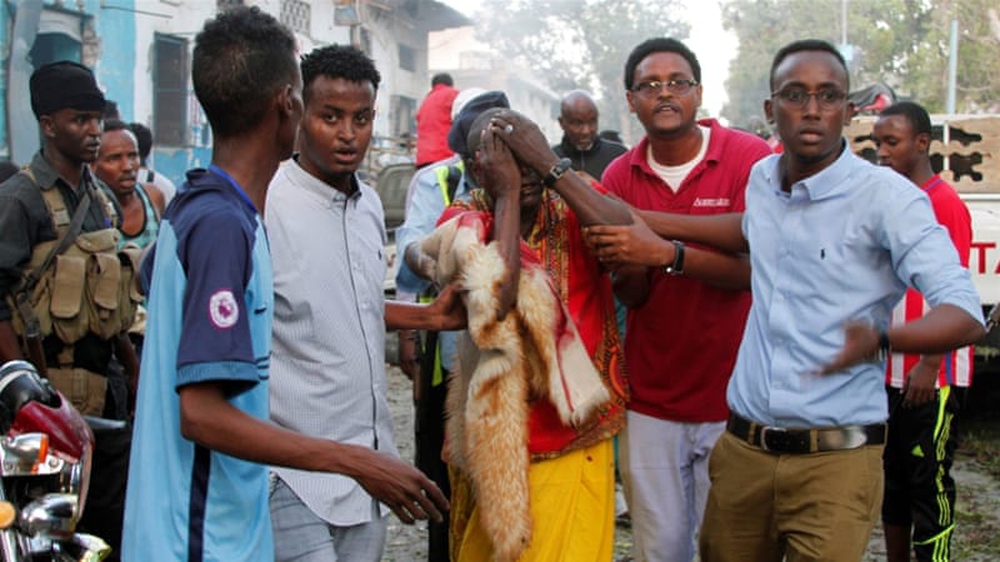 3 vụ tấn công liên hoàn ở Somali, hơn 50 người thương vong, hầu hết nạn nhân là cảnh sát - Ảnh 1.