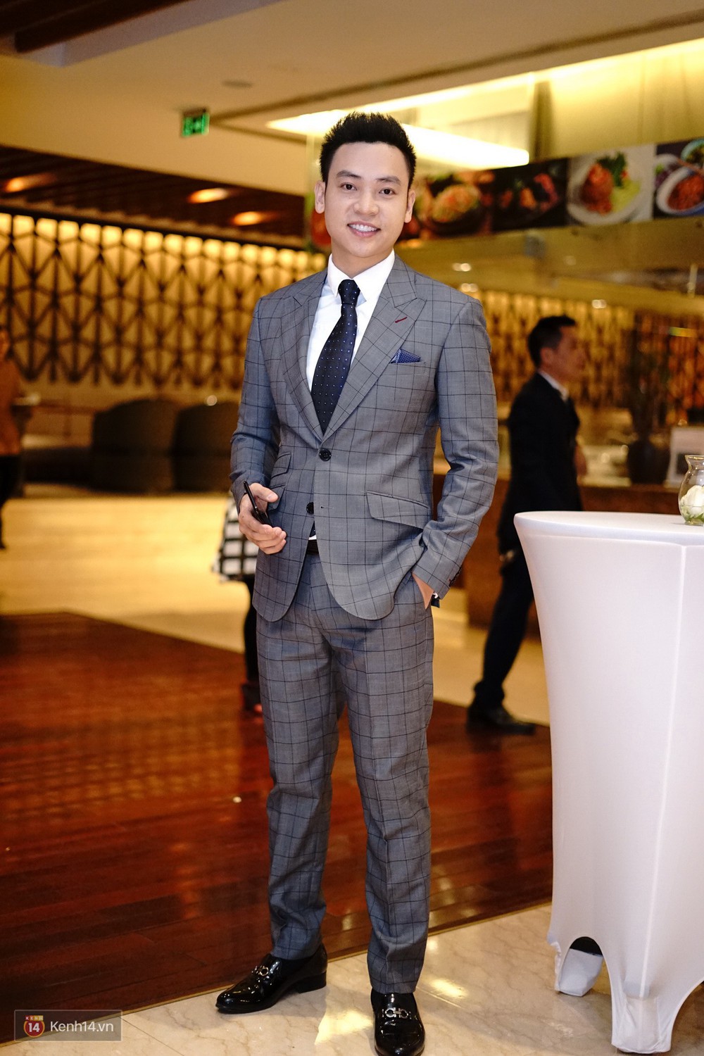Quán quân Vietnam Idol 2014 Nhật Thủy rạng rỡ trong đám cưới với bạn trai doanh nhân - Ảnh 16.