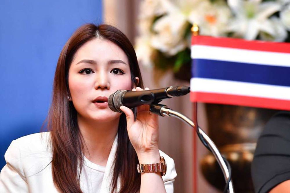 “Đại mỹ nhân” Thái Lan và chuyện “làm quan” của U22 Việt Nam