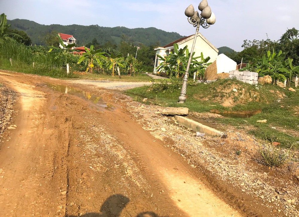 Cảnh hư hỏng, nhếch nhác khó tin ở Khu di tích Truông Bồn hơn 300 tỷ - Ảnh 18.