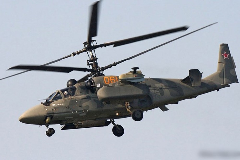 Cận cảnh trực thăng “cá sấu” Kamov Ka-52 rất lợi hại của quân đội Nga - Ảnh 7.