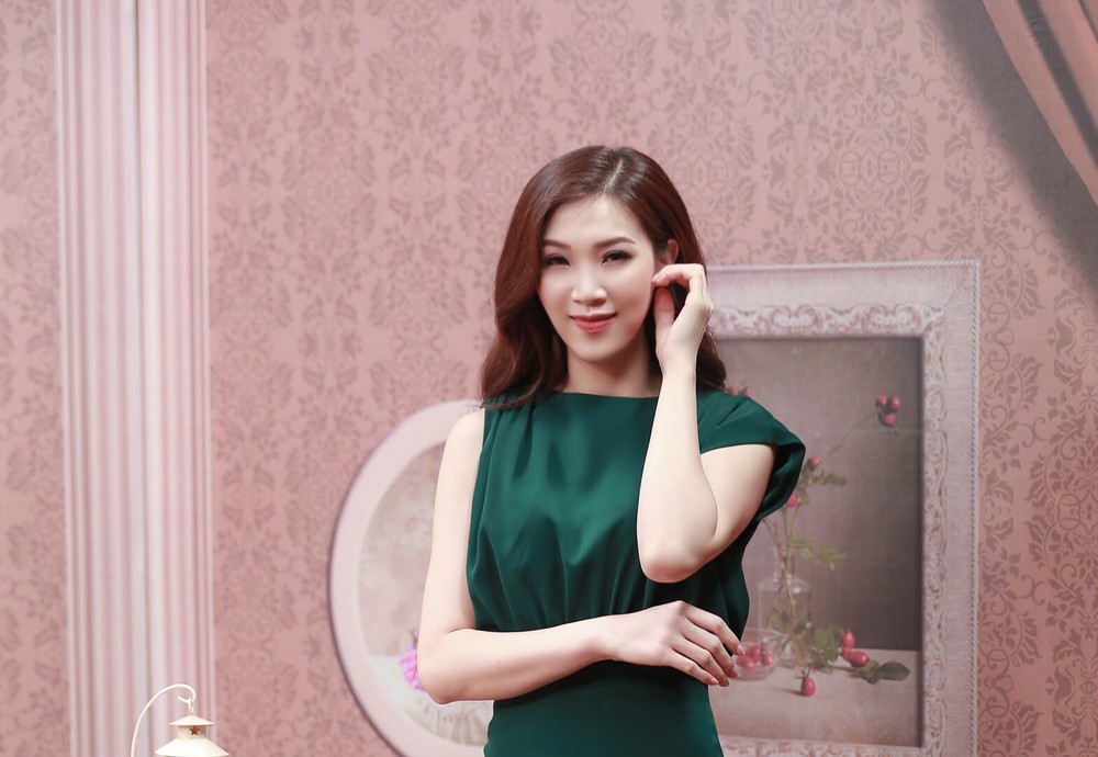 Hoa hậu Phí Thùy Linh: Chồng khuyên nghỉ việc suốt 8 năm - Ảnh 1.