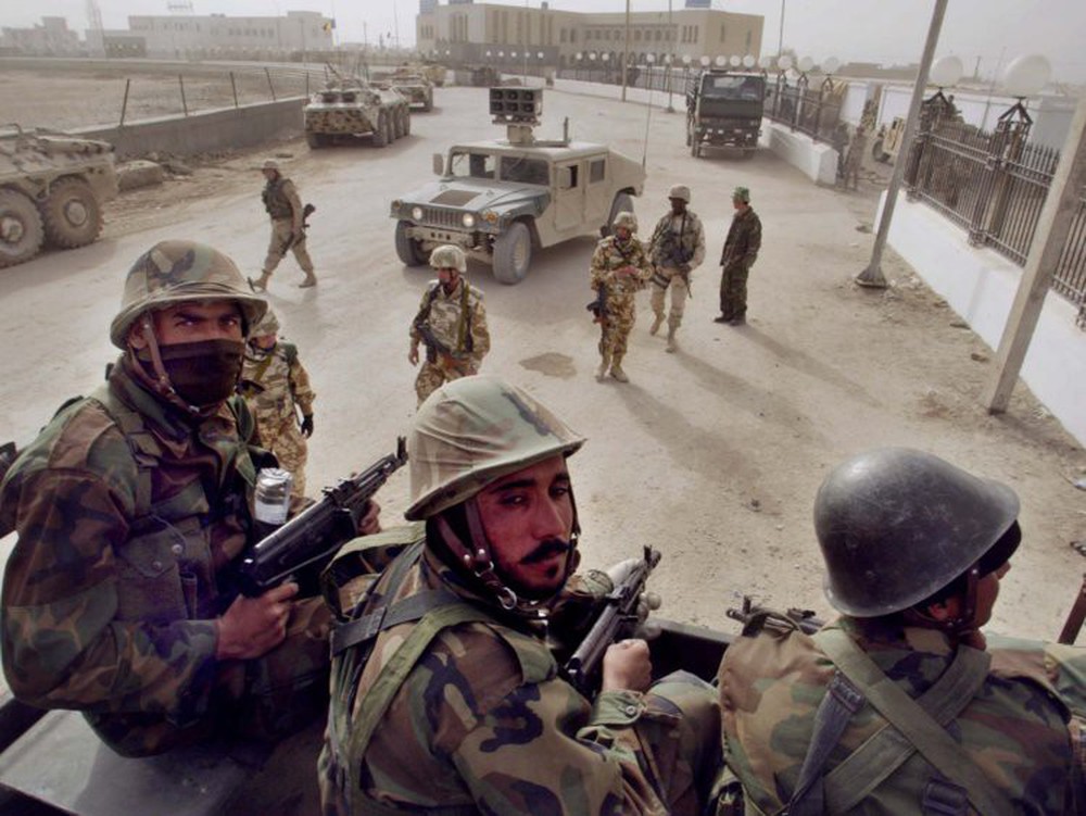 Afghanistan: 17 năm sa lầy của Mỹ và cuộc chiến không hồi kết qua bộ ảnh tư liệu quý - Ảnh 4.