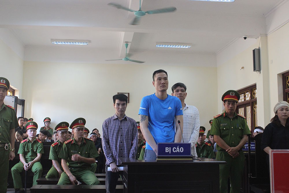 Thuê giang hồ bắn chết giám đốc với giá 500 triệu đồng để trả thù cũ - Ảnh 1.