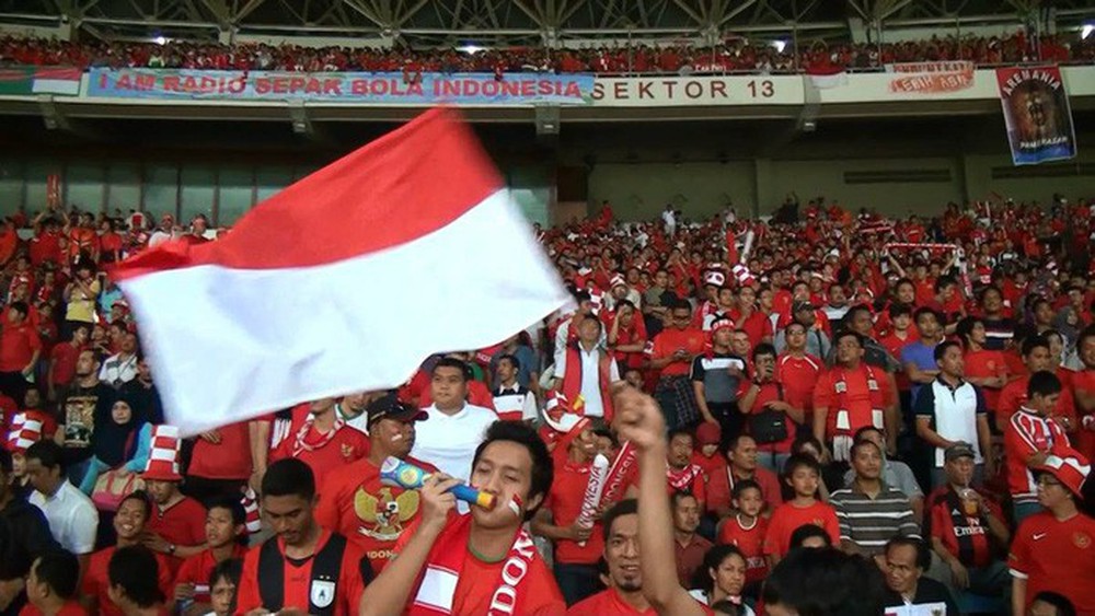 LĐBĐ Indonesia hớ nặng vì lượng CĐV đến sân giảm mạnh khó tin