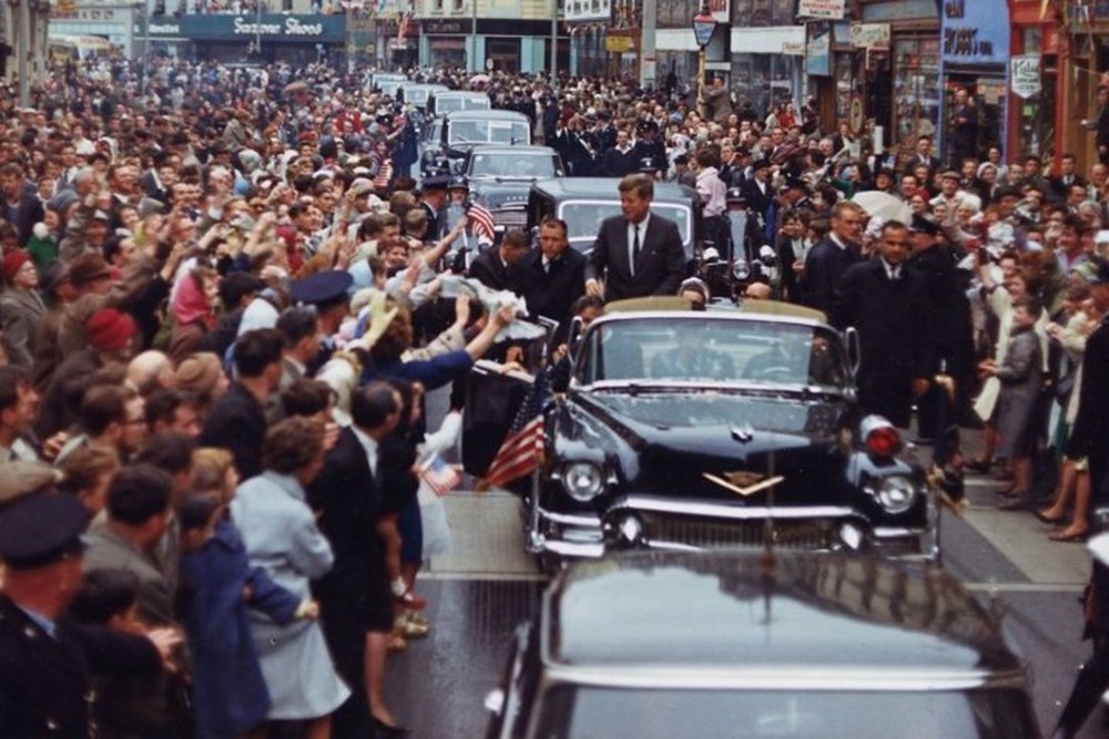 Ảnh: Tổng thống Mỹ Kennedy và phát súng định mệnh cách đây 55 năm - Ảnh 7.