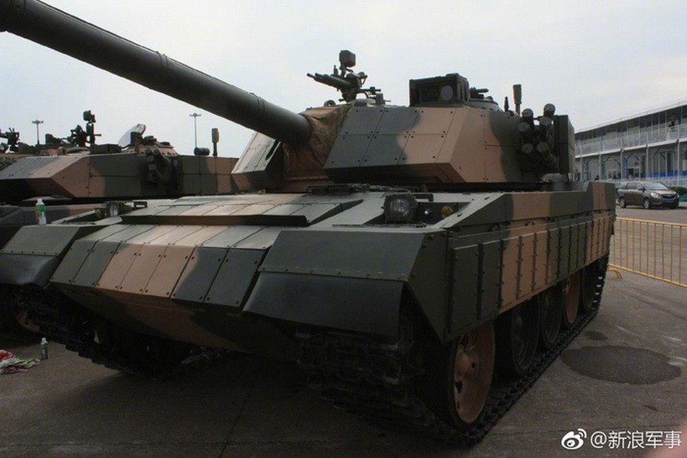 Hoa mắt trước gia đình xe tăng Type 59 nâng cấp tại Zhuhai Airshow 2018 - Ảnh 1.