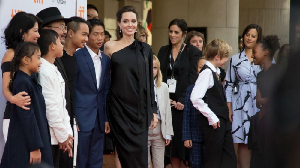 Sau 2 năm ly hôn, Angelina Jolie và Brad Pitt sẽ có cuộc gặp lịch sử vào tháng 12 tới - Ảnh 2.
