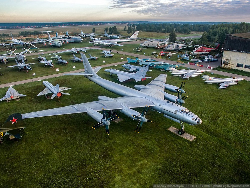 Những báu vật của Không quân Nga đối mặt với nguy cơ bị xẻ thịt không thương tiếc - Ảnh 2.