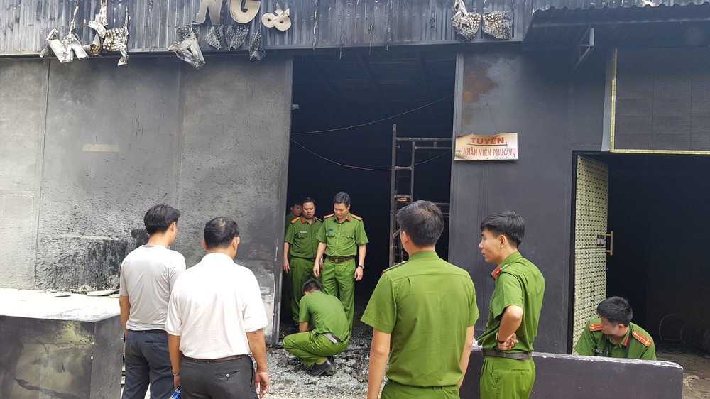 Nạn nhân thứ 7 tử vong trong vụ cháy nhà hàng ở Đồng Nai - Ảnh 1.