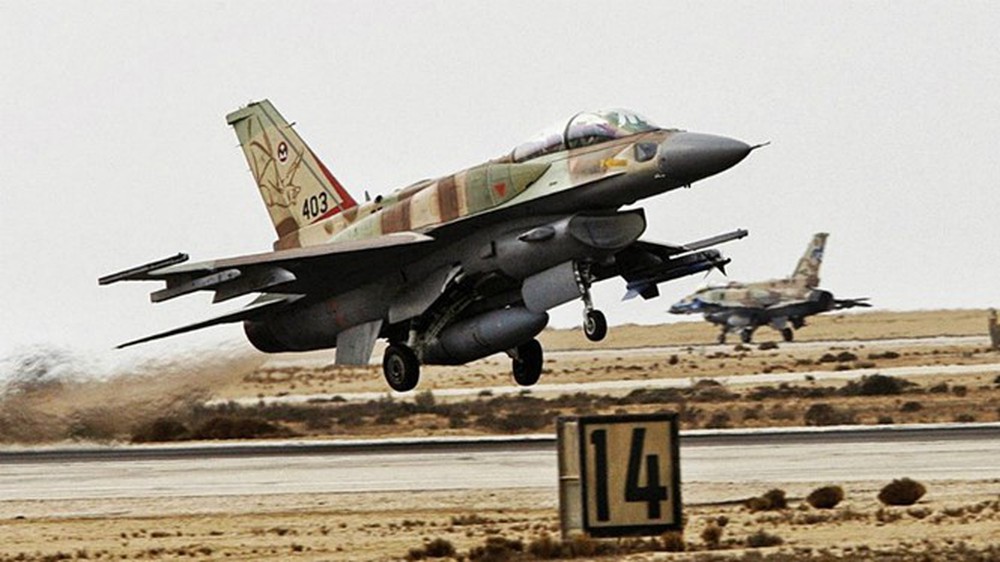 Phát tên lửa khiến toàn bộ PK-KQ Israel tá hỏa: Mở màn cho S-300 Syria ra trận - Ảnh 1.