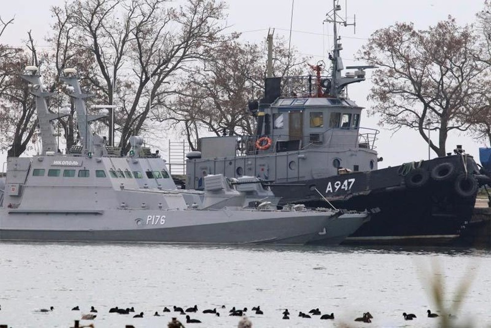 Tuyên bố cứng rắn của Ukraine liên quan đến eo biển Kerch - Ảnh 3.