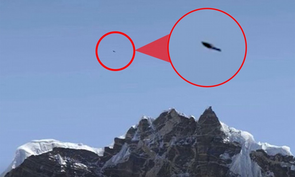 UFO đột nhiên xuất hiện ở núi Everest khiến khoa học đau đầu tìm hiểu - Ảnh 1.