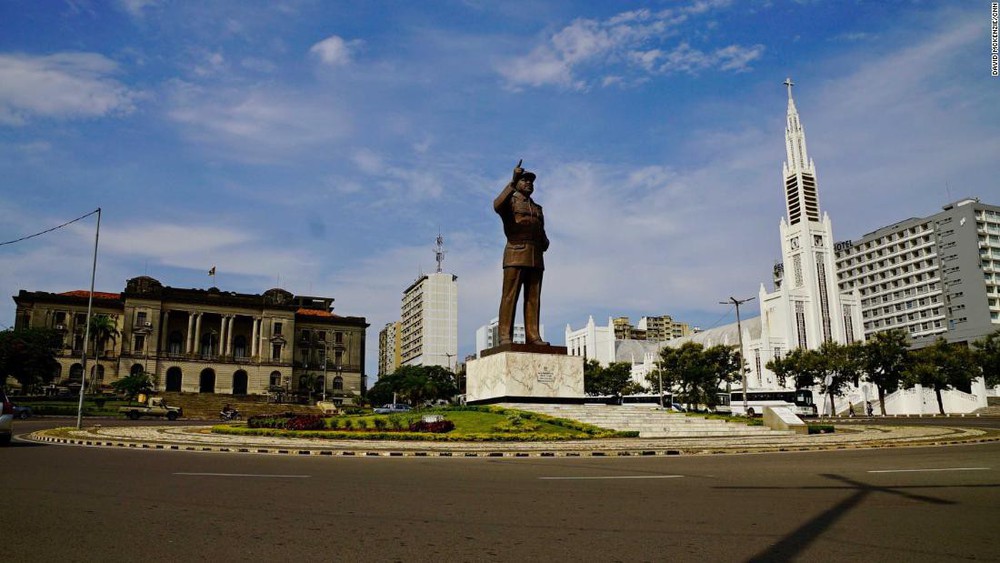 Triều Tiên bí mật huấn luyện quân sự cho Mozambique, thu bạc tỉ về Văn phòng 39? - Ảnh 2.