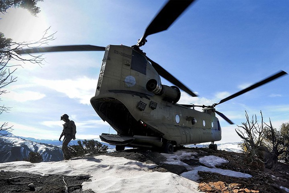 Sức mạnh của trực thăng Mỹ trong các chiến dịch toàn cầu - Ảnh 2.