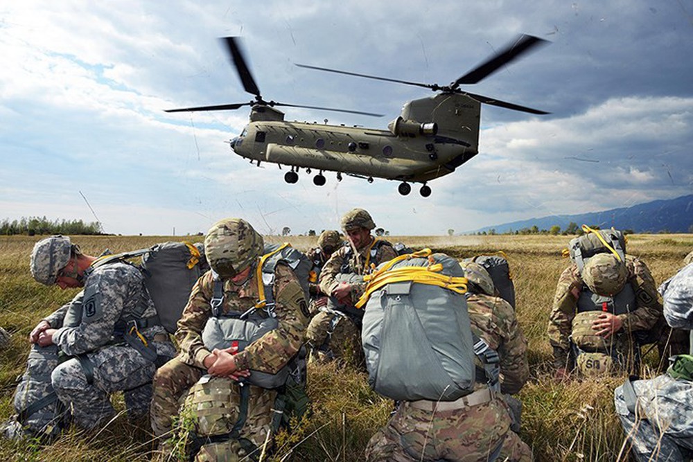 Sức mạnh của trực thăng Mỹ trong các chiến dịch toàn cầu - Ảnh 15.