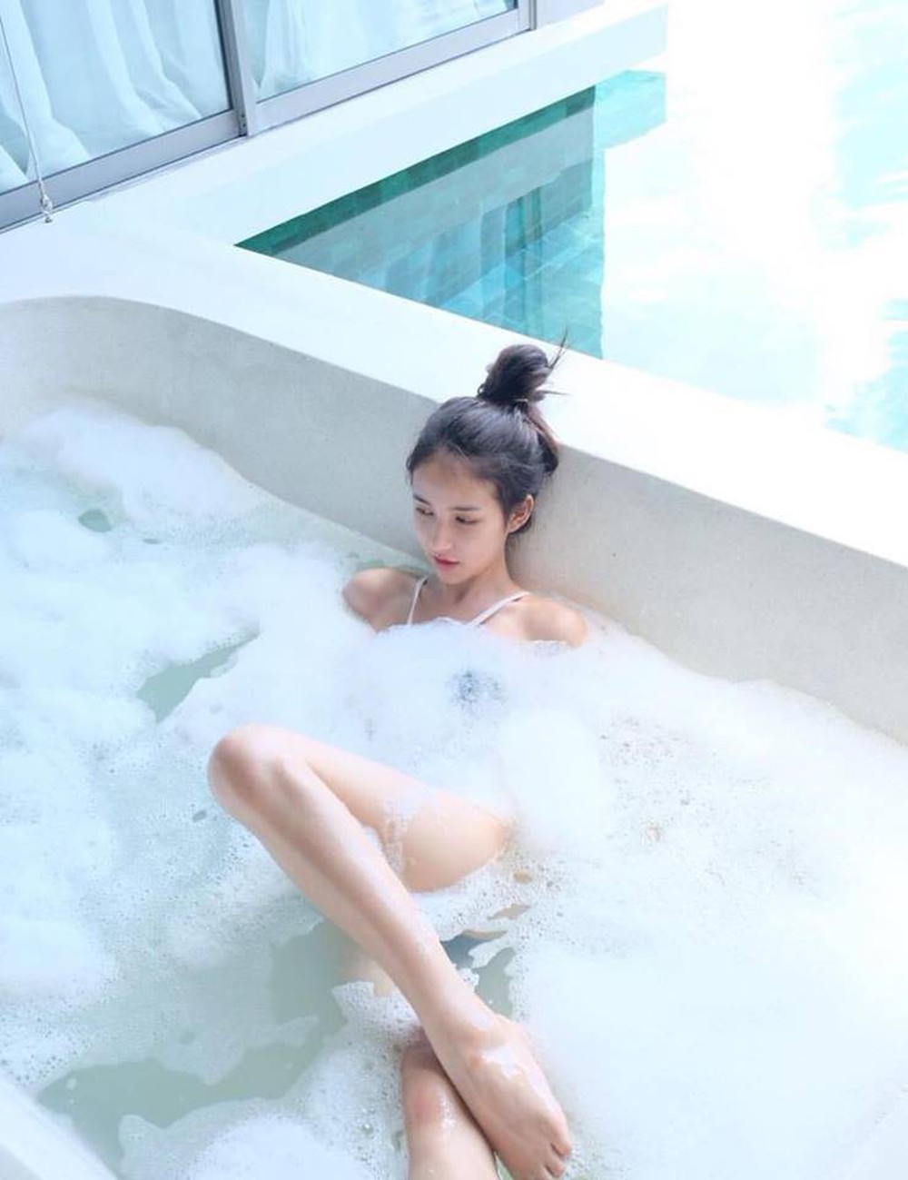 Chân dung nóng bỏng của chị em gái thân thiết với Hương Giang tại Hoa hậu chuyển giới - Ảnh 7.