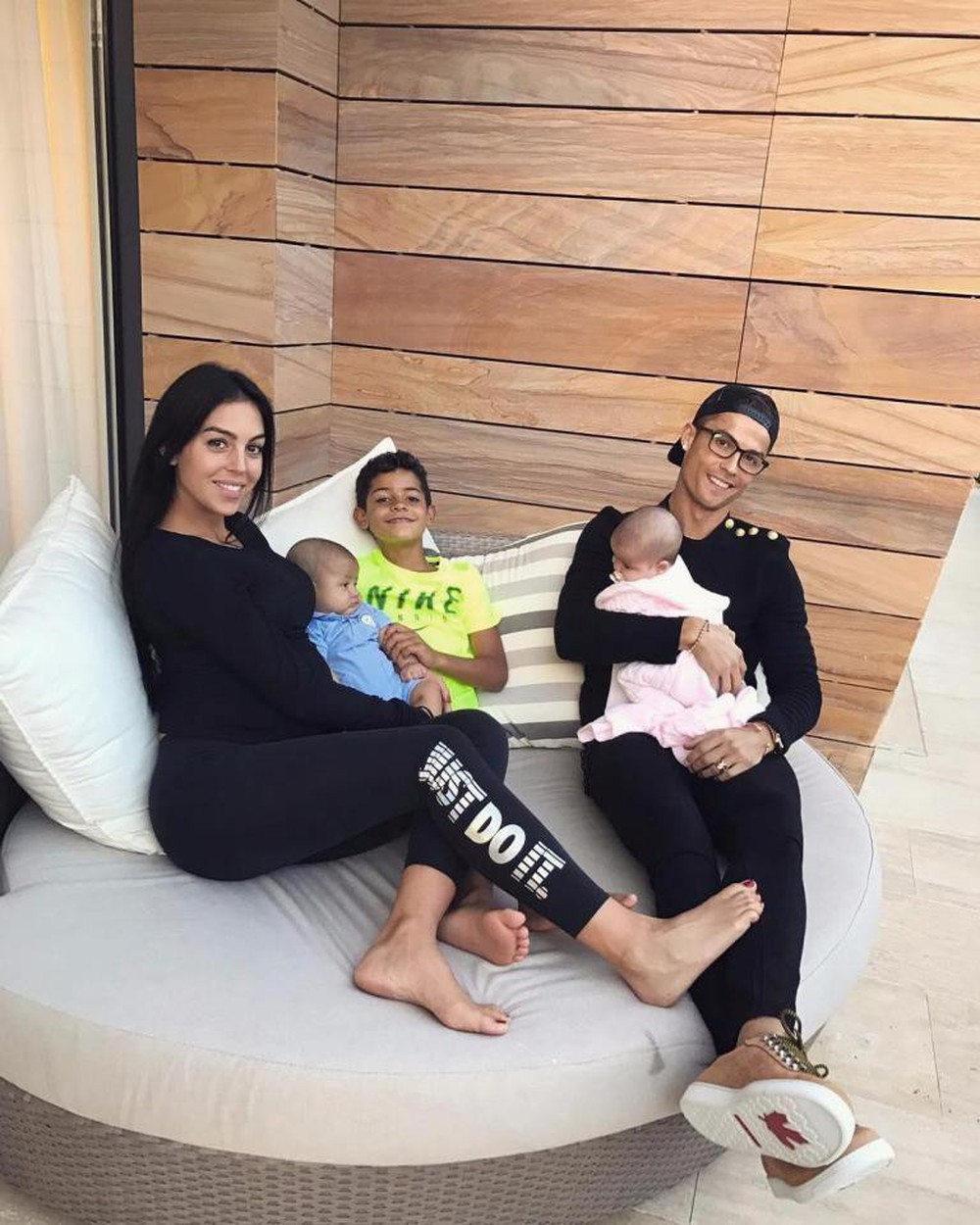 Ronaldo: Nếu giải nghệ bây giờ, tôi sẽ vô cùng hạnh phúc