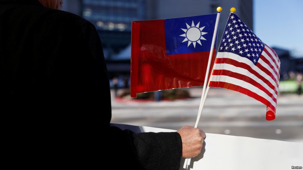 Loạt đòn mạnh khiến Bắc Kinh tái mặt, Đài Loan mở cờ: Chiến thuật của ông Trump là gì? - Ảnh 2.