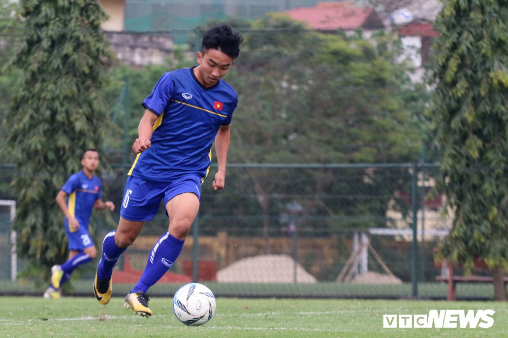 Chấn thương nặng, 'vua giải trẻ' chia tay U19 Việt Nam