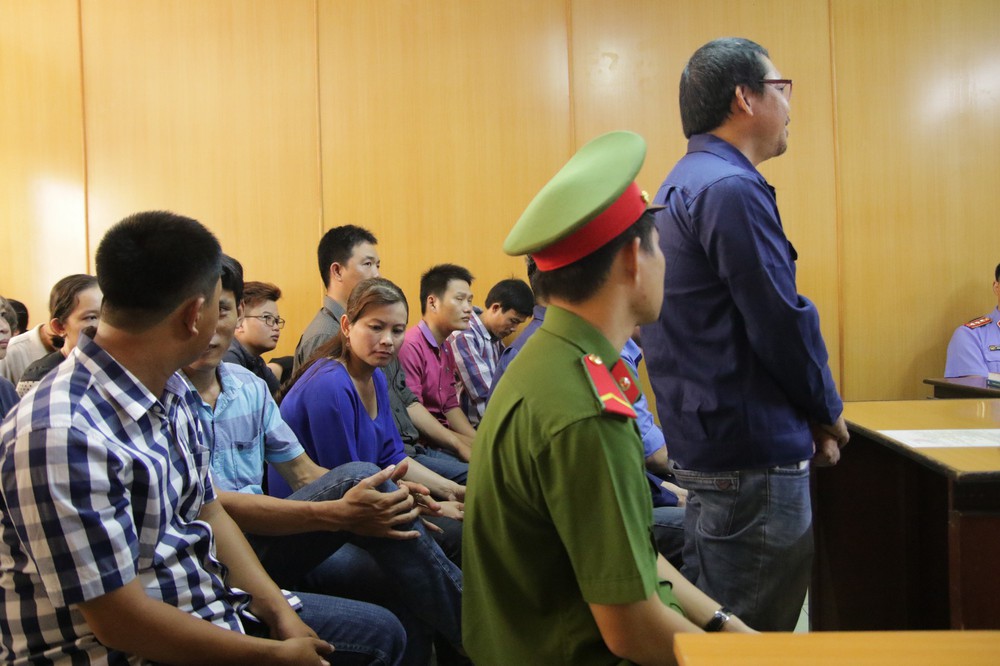 Đường dây buôn logo xe vua ở Sài Gòn: CSGT bị tố nhận hối lộ số tiền khủng  - Ảnh 1.