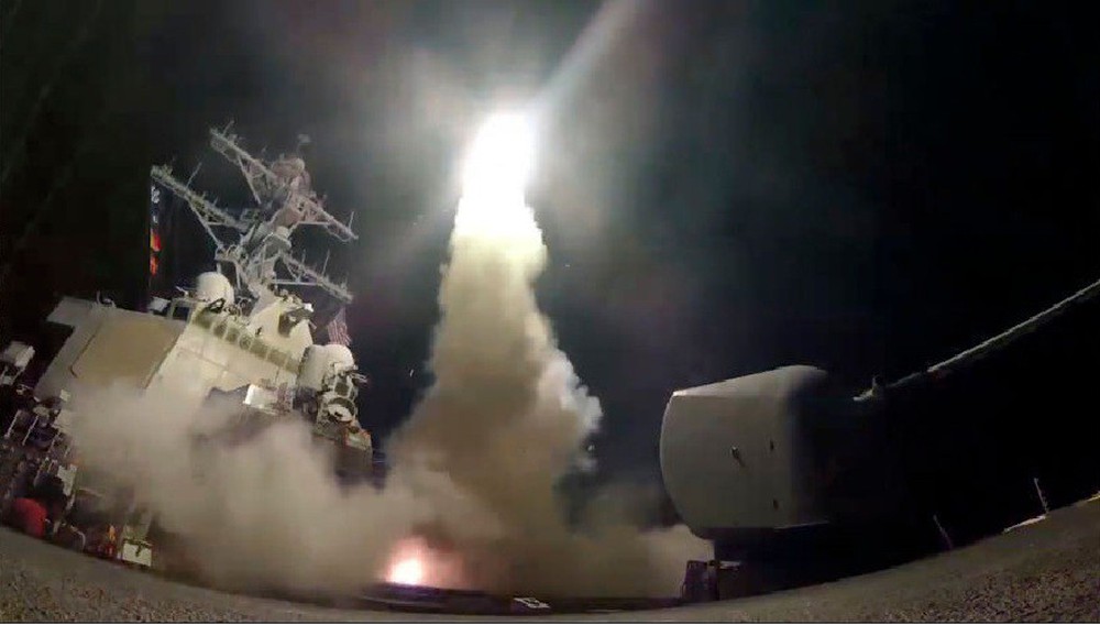 Syria trao tận tay Nga 2 tên lửa tối tân của liên quân - Tên lửa mới, đẹp bị tóm sống? - Ảnh 1.