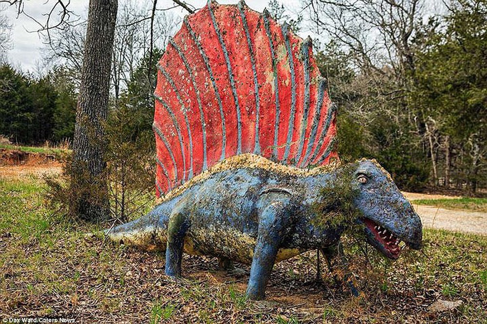 Ám ảnh công viên khủng long bị bỏ hoang ở Mỹ - Ảnh 5.