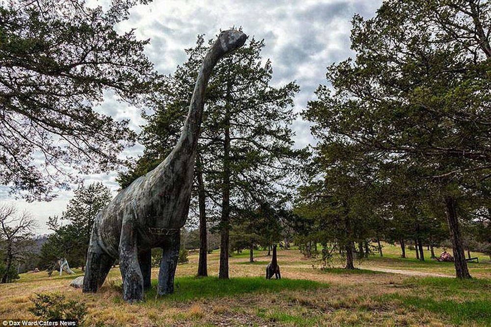 Ám ảnh công viên khủng long bị bỏ hoang ở Mỹ - Ảnh 9.