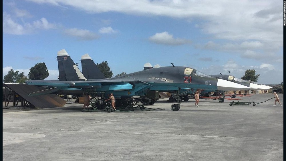 Su-25 đấu Su-34: Quạ đen đánh với Vịt bầu - KQ Nga nhức nhối? - Ảnh 6.