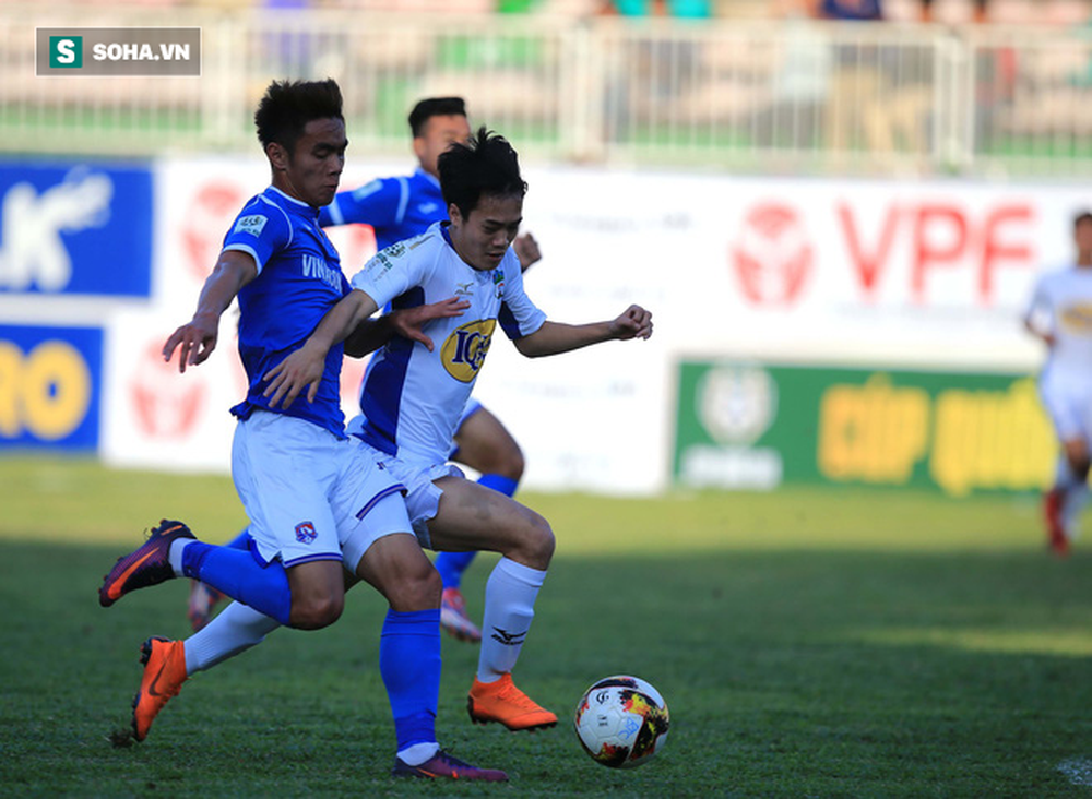 Từ thảm bại trước Hà Nội FC, Công Phượng và đồng đội tỏa sáng ở Pleiku