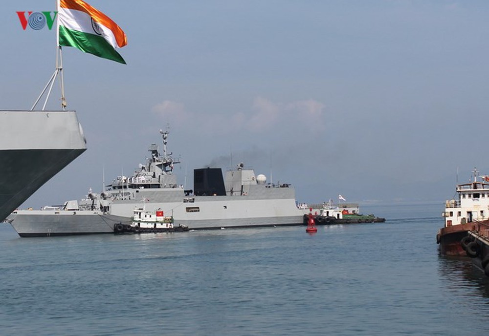 3 tàu Hải quân của Ấn Độ thăm thành phố Đà Nẵng - Ảnh 8.
