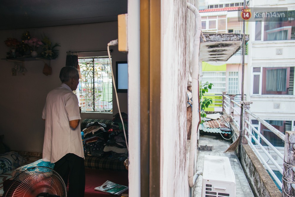 Chuyện ông cụ 77 tuổi ngồi ở thư viện Sài Gòn từ sáng đến tối mịt: Ăn cơm từ thiện, luyện học tiếng Anh - Ảnh 12.