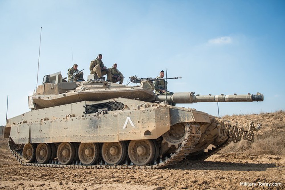 Ảnh: Sức mạnh “vua tăng” Merkava Mk-4 của quân đội Israel - Ảnh 4.