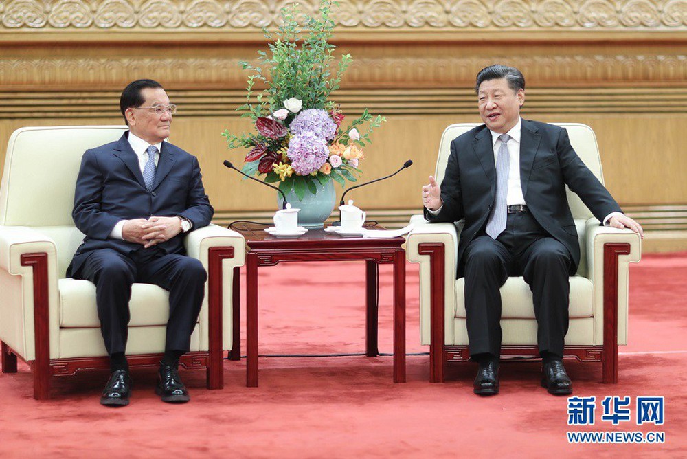 Vừa đấm vừa xoa, Chủ tịch Trung Quốc Tập Cận Bình gửi lá bài cảm xúc về tương lai Đài Loan - Ảnh 1.
