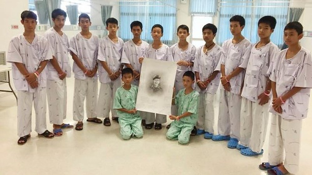 Thợ lặn cứu đội bóng Thái: Đã chuẩn bị tâm lý 3-5 cậu bé chết - Ảnh 5.
