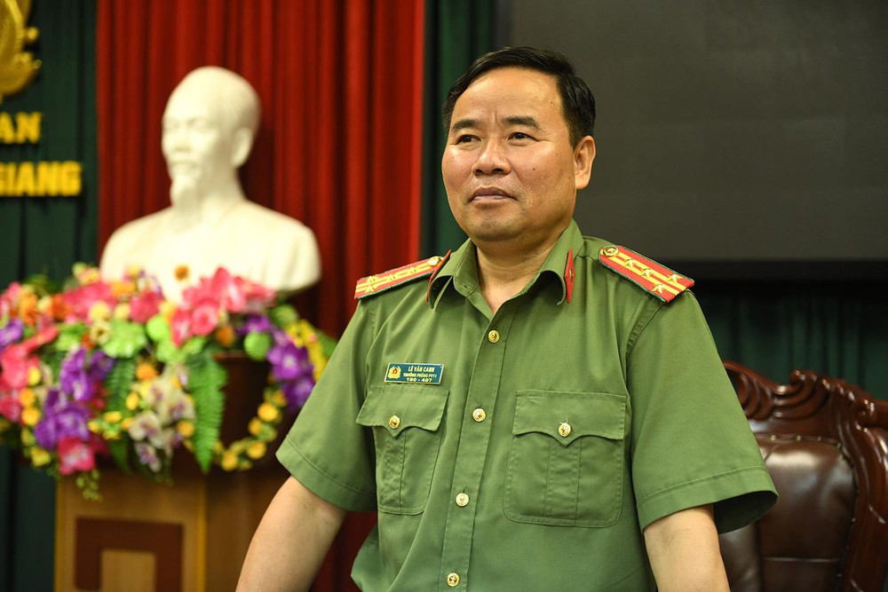 Công an Hà Giang họp báo thông tin về vụ gian lận điểm thi: Bắt giam Vũ Trọng Lương - Ảnh 5.