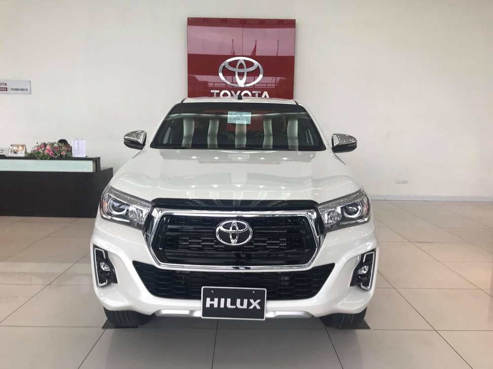 Chi tiết Toyota Hilux 2018 bản cao cấp nhất, giá 878 triệu đồng - Ảnh 2.