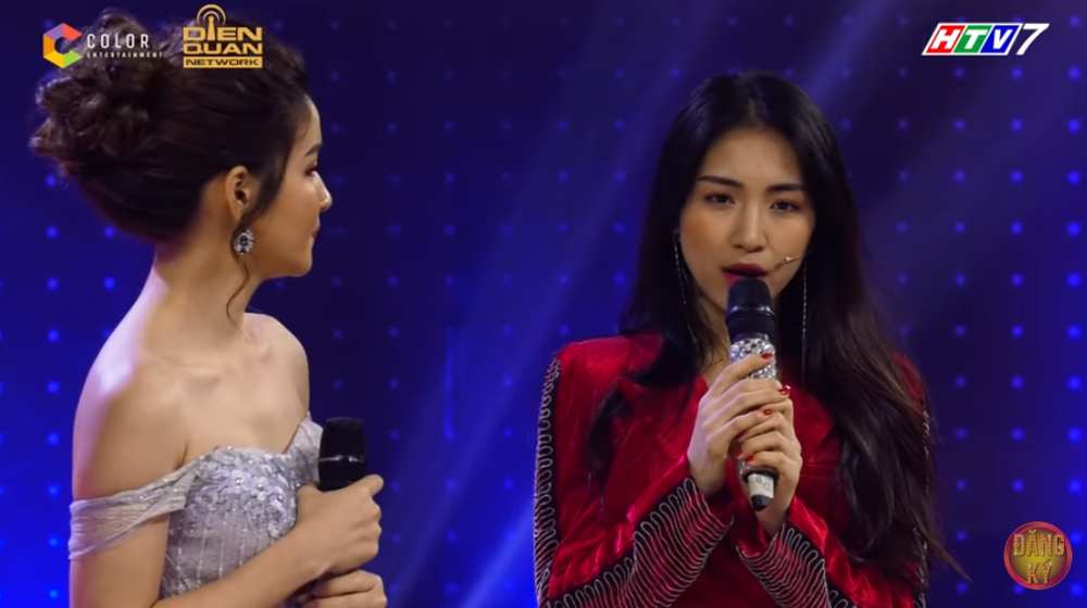 Hòa Minzy bó tay trước giọng hát thảm họa của cô gái xinh đẹp - Ảnh 1.