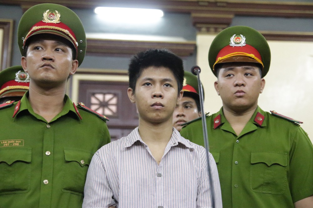 Vụ sát hại 5 người trong gia đình ở Sài Gòn: Cha mẹ, chị gái chối bỏ kẻ giết người  - Ảnh 1.