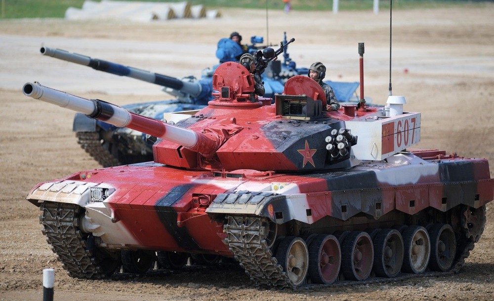 Xe tăng Type-96B TQ kẻ ăn ké vĩ đại ở Tank Biathlon 2018: Khôn ngoan có lại với giời? - Ảnh 1.