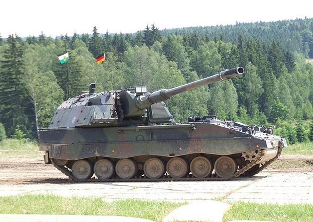 Soi sức mạnh đáng gờm của “hoàng đế pháo binh” PzH-2000 - Ảnh 9.