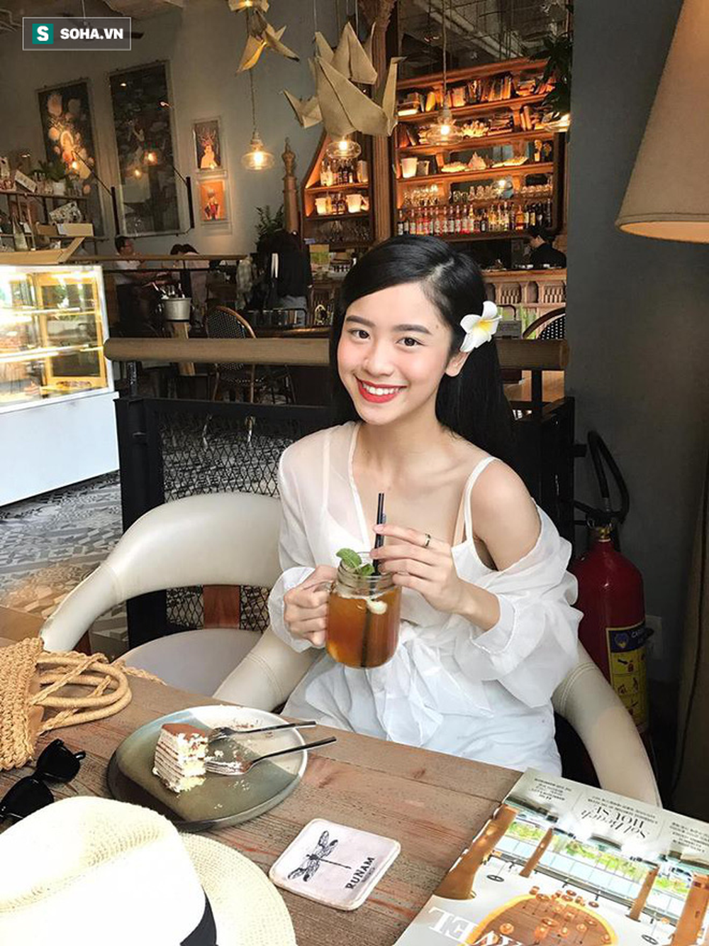 Từ tấm hình chụp vội trong thang máy, cô nàng 18 tuổi bỗng hot trên mạng xã hội  - Ảnh 13.