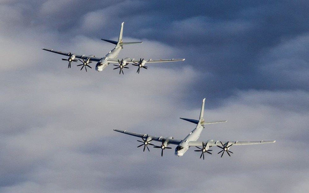 Máy bay ném bom Tu-95 Nga: Cơn ác mộng ám ảnh NATO đến tận năm 2040? - Ảnh 1.