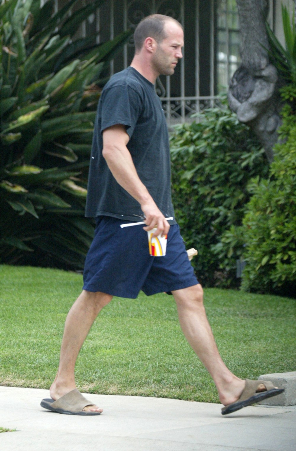Superstar Jason Statham: The trick peddler and the rich man are addicted to slippers - Photo 19.
