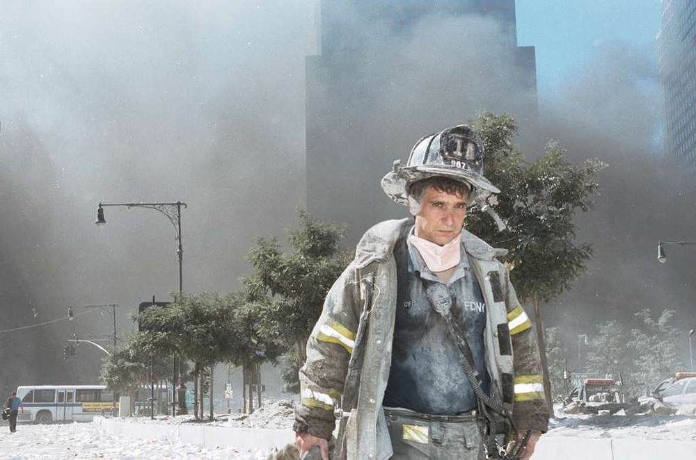 [ẢNH] Những bức hình đột nhiên biến mất, mới tìm lại được về vụ khủng bố 11/9 - Ảnh 23.