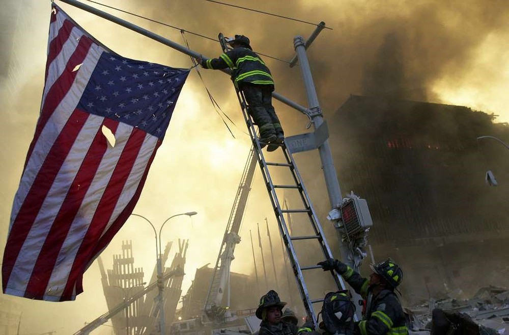 [ẢNH] Những bức hình đột nhiên biến mất, mới tìm lại được về vụ khủng bố 11/9 - Ảnh 27.